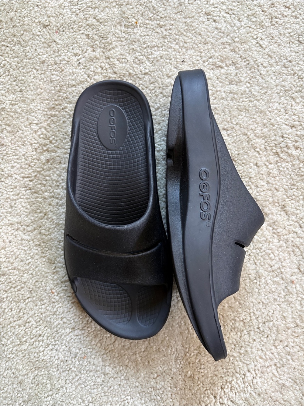 OOFOS Black Cushion Slide Sandals - Picture 12 of 12